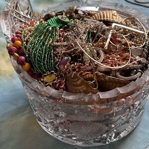 Assorted 5LB ALL KINDS OF JEWELRY Crystal BOWL NOT INCLUDE